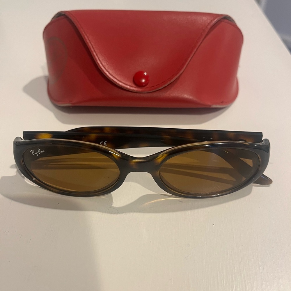 Ray-Ban Slim tortoise sunglasses